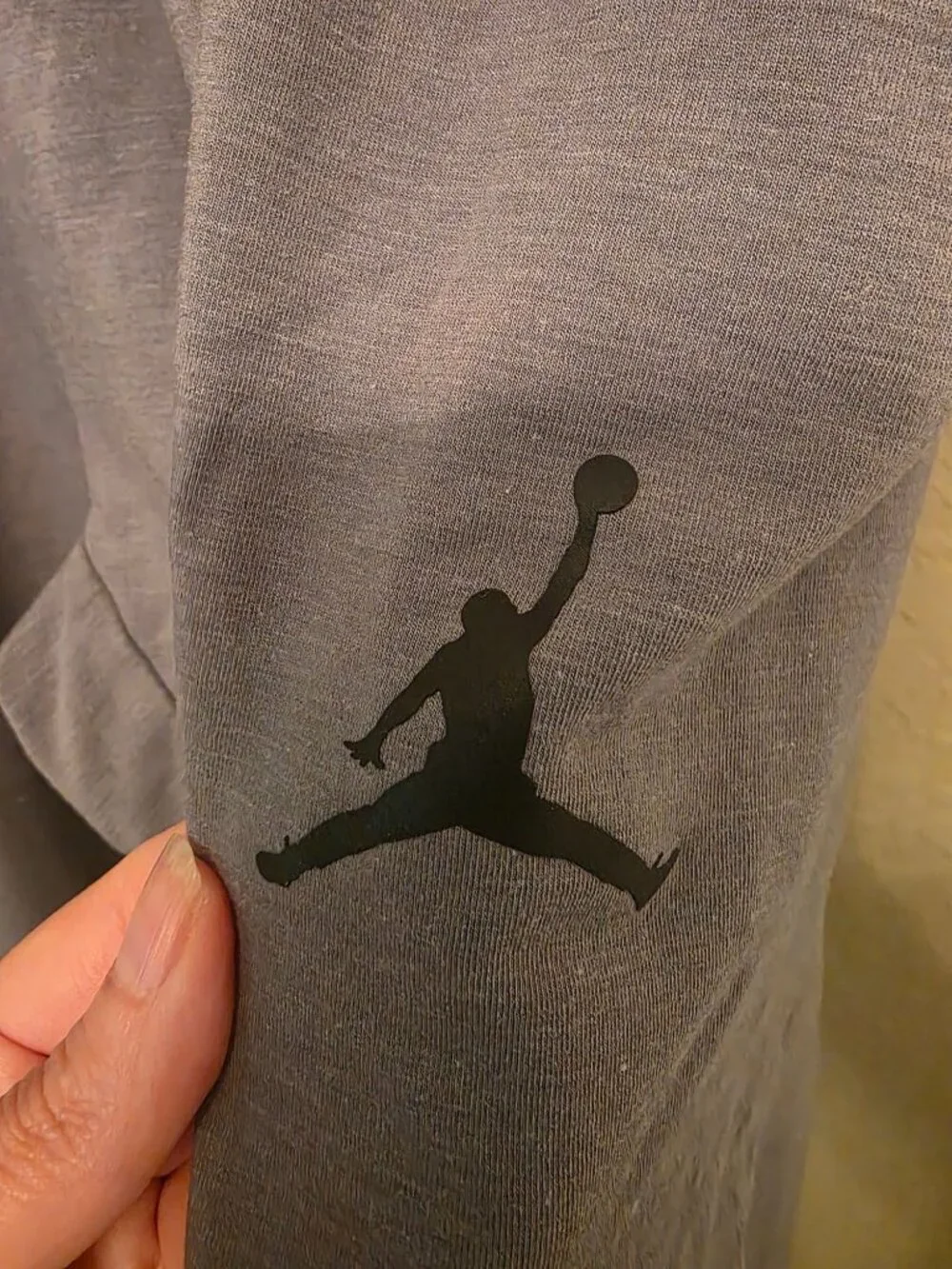 Air Jordan Nike Tech Sphere Men's Gray Joggers M EUC Soft Material
